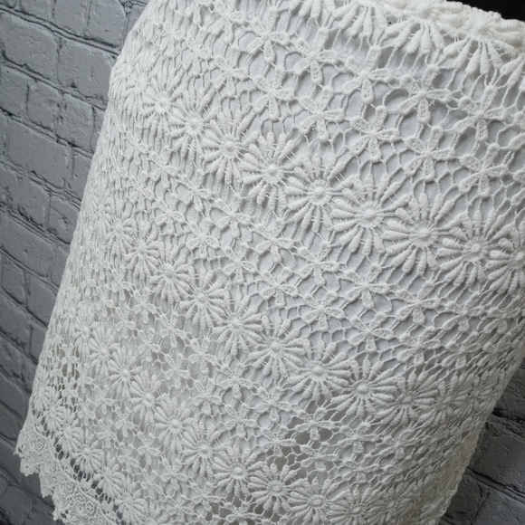 Zara Woman White Lace Overlay Skirt Small - Picture 5 of 5